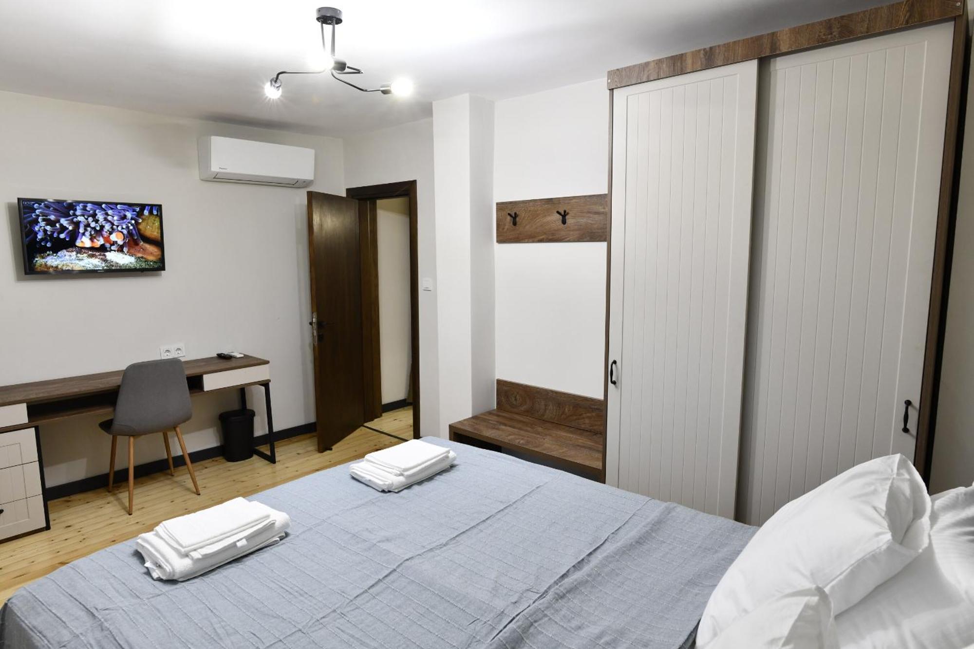 Guest House Lazara ヴェリコ・タルノヴォ エクステリア 写真